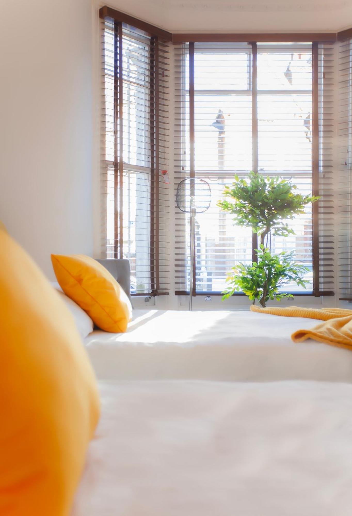 Апартаменты Templar Large Garden Flat Лондон Экстерьер фото